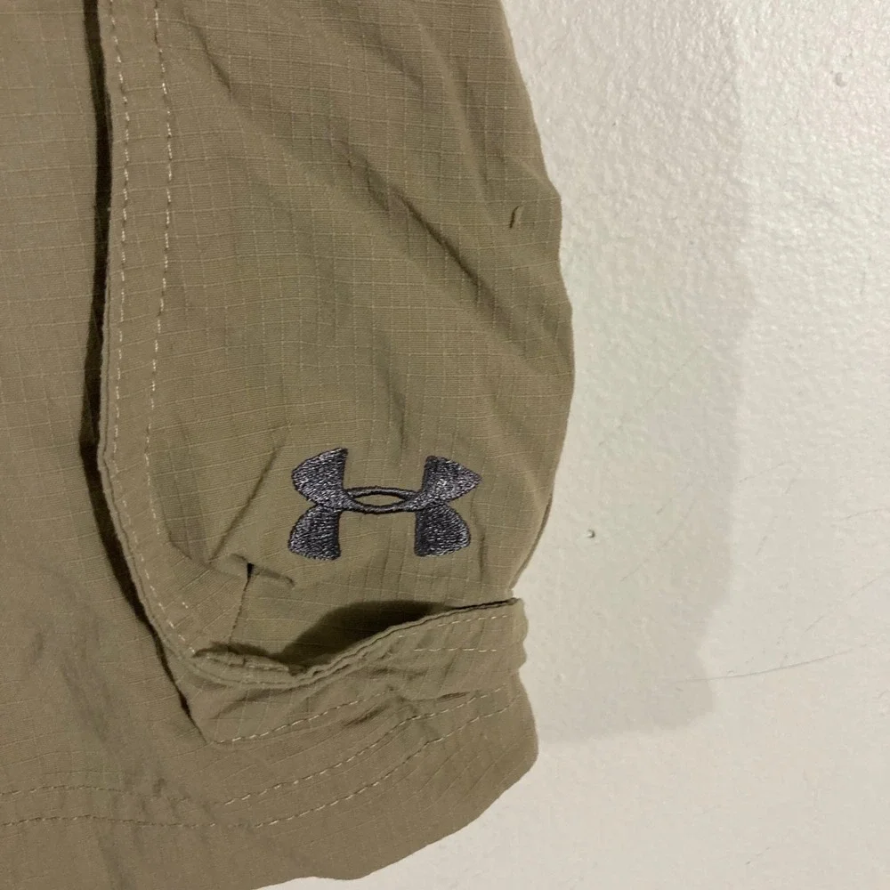 Under Armour Cargo Shorts Kids Youth XL Khaki Tan Ripstop HeatGear Outdoor